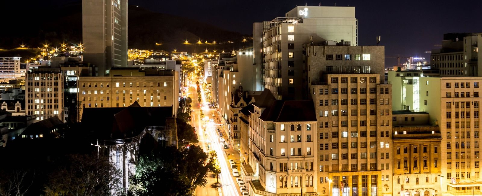 Our Personalized Tips to Enjoy Cape Town’s Vibrant Nightlife