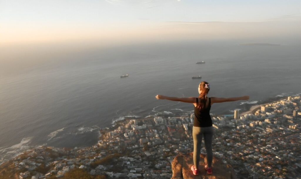 Cape Town's Full Moon Treks